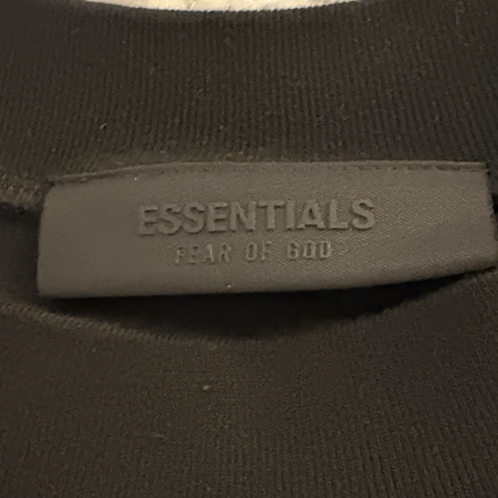 Essentials Fear of God Men’s T-Shirt ~ Size Large ~ Jet Black ~ Like New - Picture 3 of 6